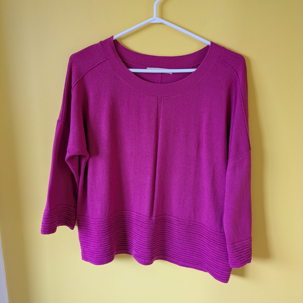Top Cyrus Fuchsia Rib-Hem Pullover Top